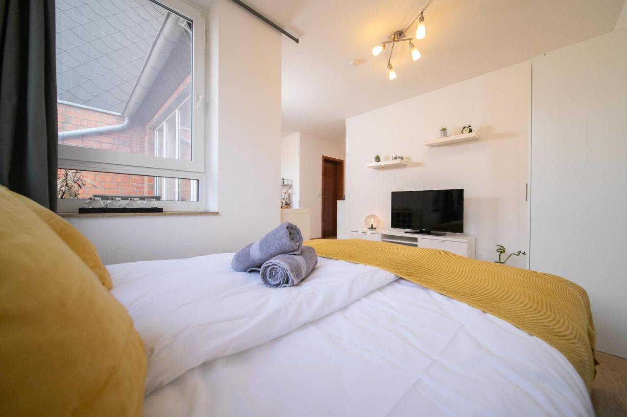 Studio Shiny - Zentral Mit Balkon - Messe - Kueche Neuss Kültér fotó