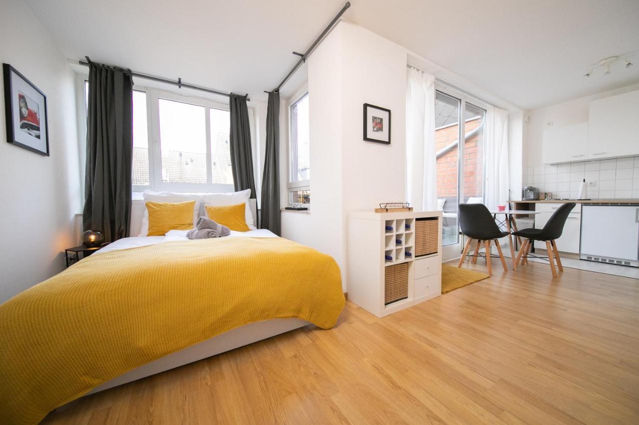 Studio Shiny - Zentral Mit Balkon - Messe - Kueche Neuss Kültér fotó