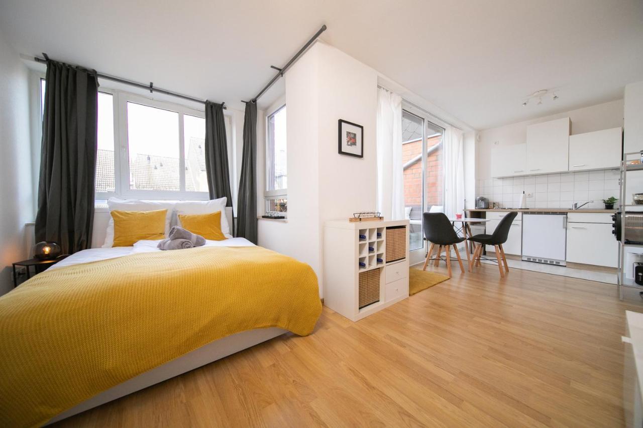 Studio Shiny - Zentral Mit Balkon - Messe - Kueche Neuss Kültér fotó